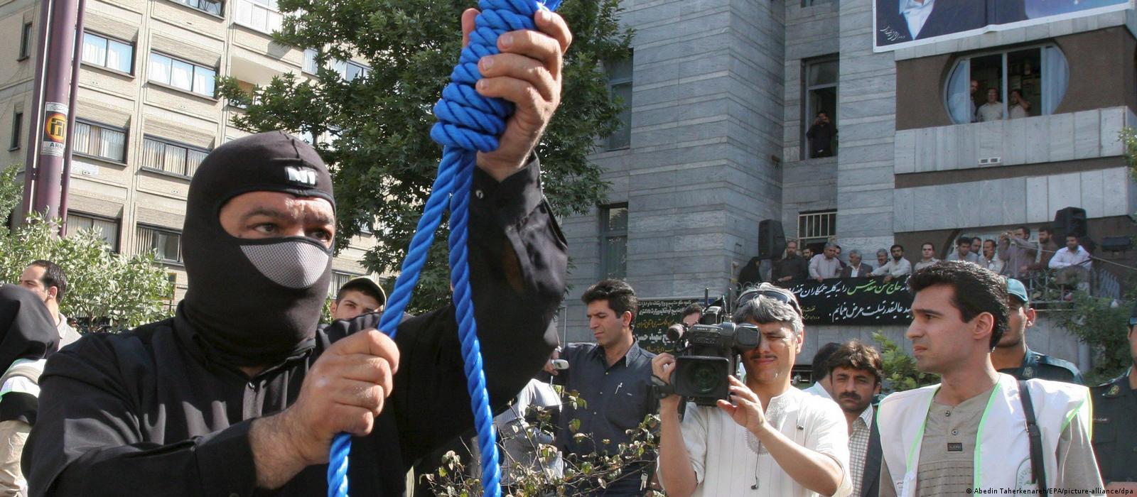 इरानमा एक प्रदर्शनकारीलाई दिइयो मृत्युदण्ड